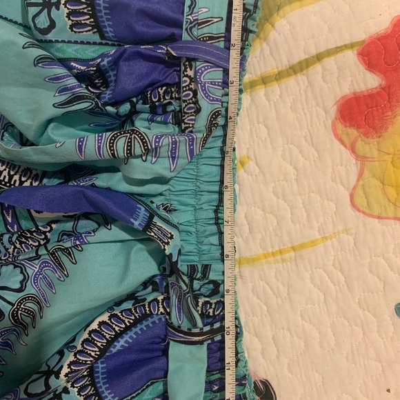 Multicolored skirt w/pockets. One size fit most elastic waist with belt. - Picture 2 of 4